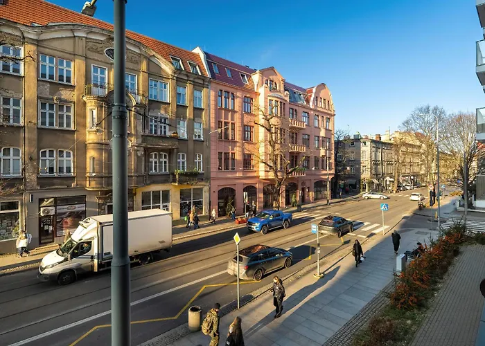 Apartamento Spacious Two Bedroom With Underground Parking By Renters Poznan