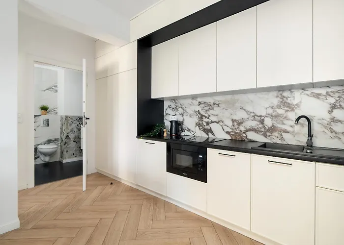 Apartamento Spacious Two Bedroom With Underground Parking By Renters Poznan